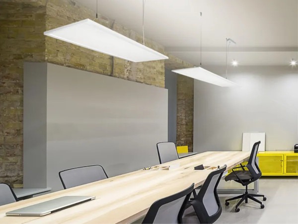 Moltoluce-Rube-PDI-rippvalgusti-interioer Moltoluce-Rube-PDI-rippvalgusti-interioer